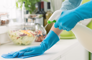 Prestação de serviços domésticos em três dias na mesma semana gera vínculo de emprego