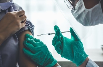 TRT-3 confirma justa causa de trabalhador que recusou vacina contra a Covid-19